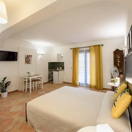 Maelka Belvedere Couette-café 2*
